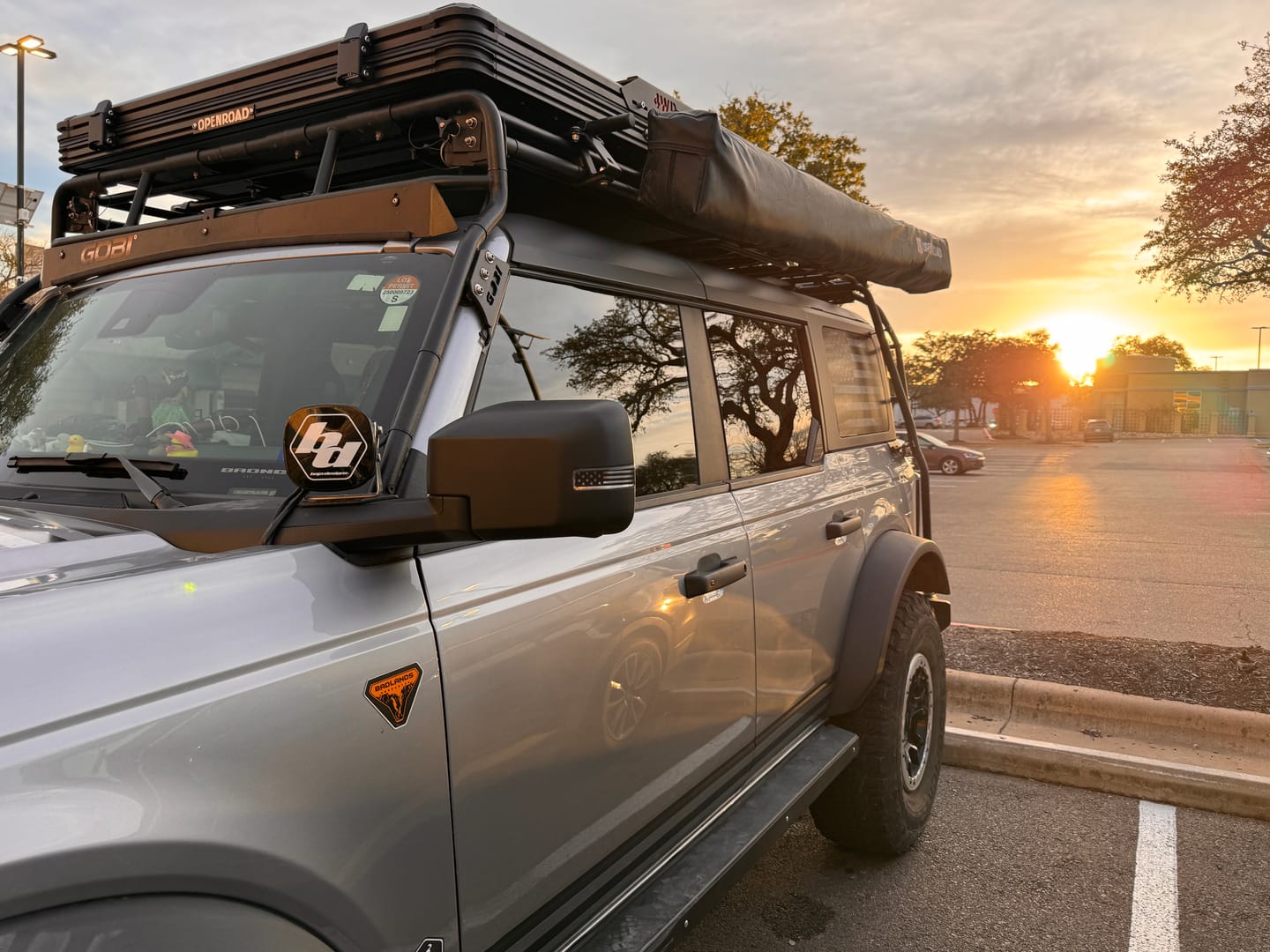 Customer photo review of OPENROAD Aluminum Hard Shell Roof Top Tent-PeakRoof LT V2 Series
