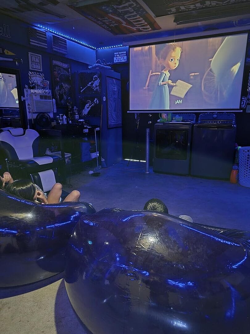 Customer photo review of Zoomly® Pro Max Smart Projector