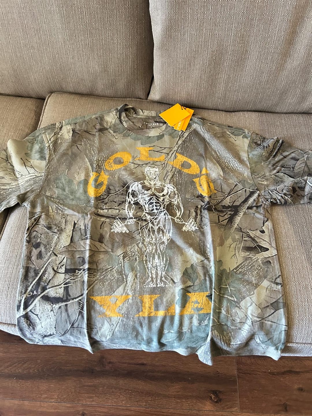 Customer photo review of 4002 - Golds Gym New Age Tees