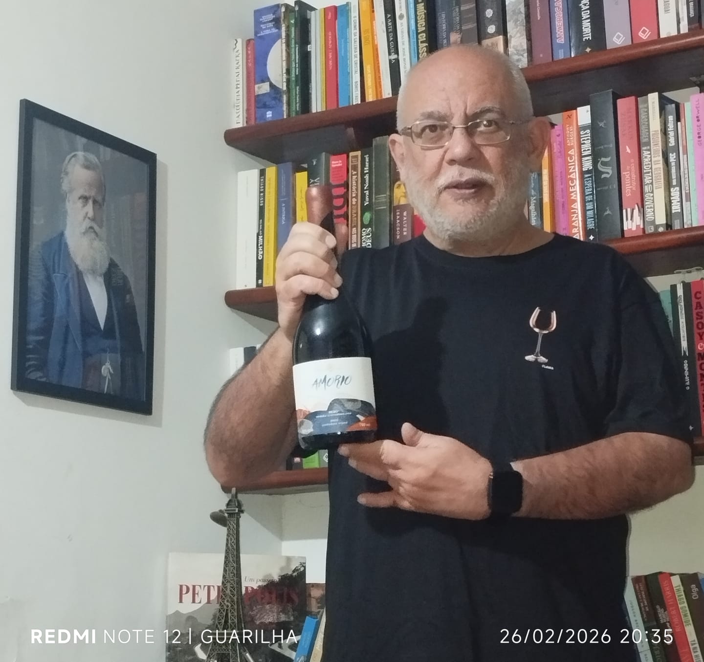 Customer photo review of Camiseta TAÇA DE VINHO - PRETA - (ALGODÃO PERUANO) - COLAB FLAMA
