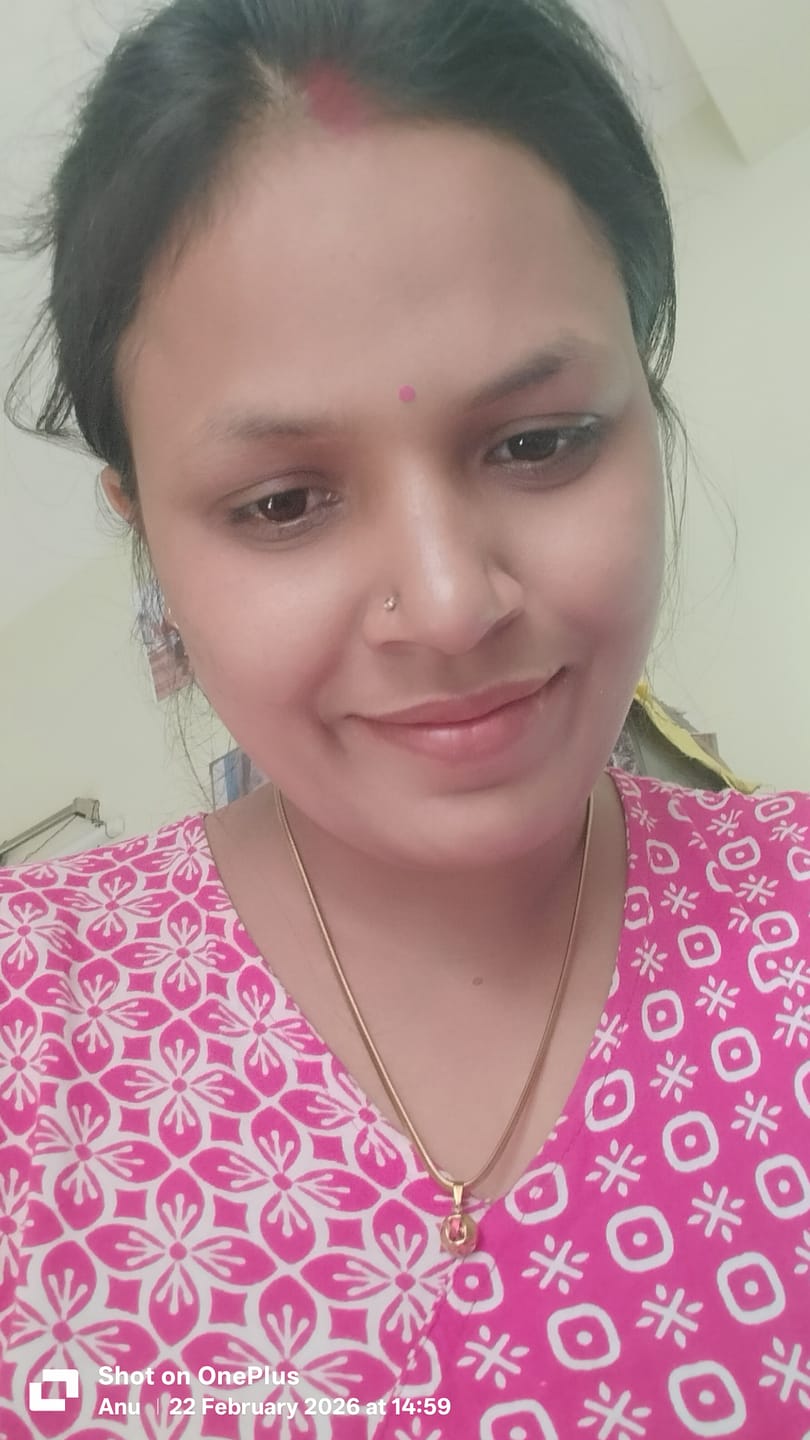 Customer photo review of Pink Gemstone Embedded Necklace