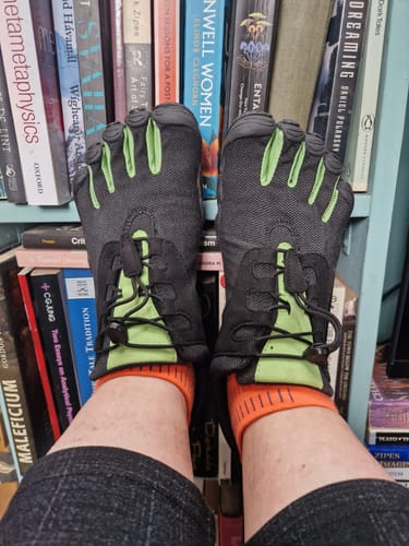 Customer photo review of V-Run Retro Womens Black Green Black