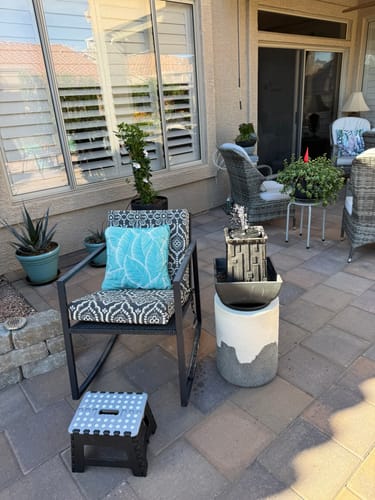Customer photo review of Two Button Fountain Pump and Battery Compartment - no connection port