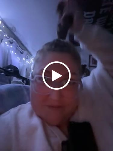 Customer video review of mello e-gift card