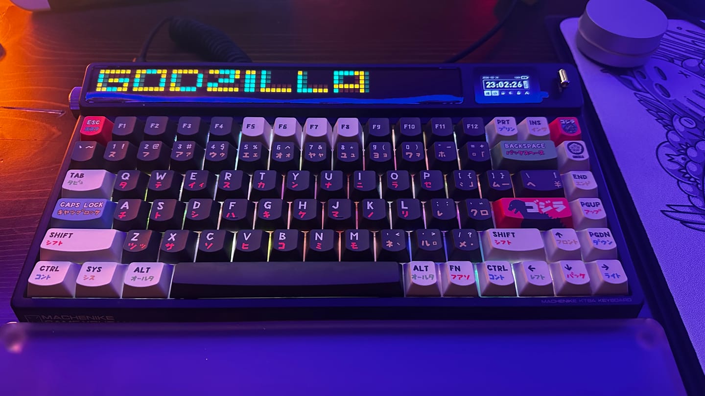 Customer photo review of KeyTok Black Classic Godzilla Tuş Takımı