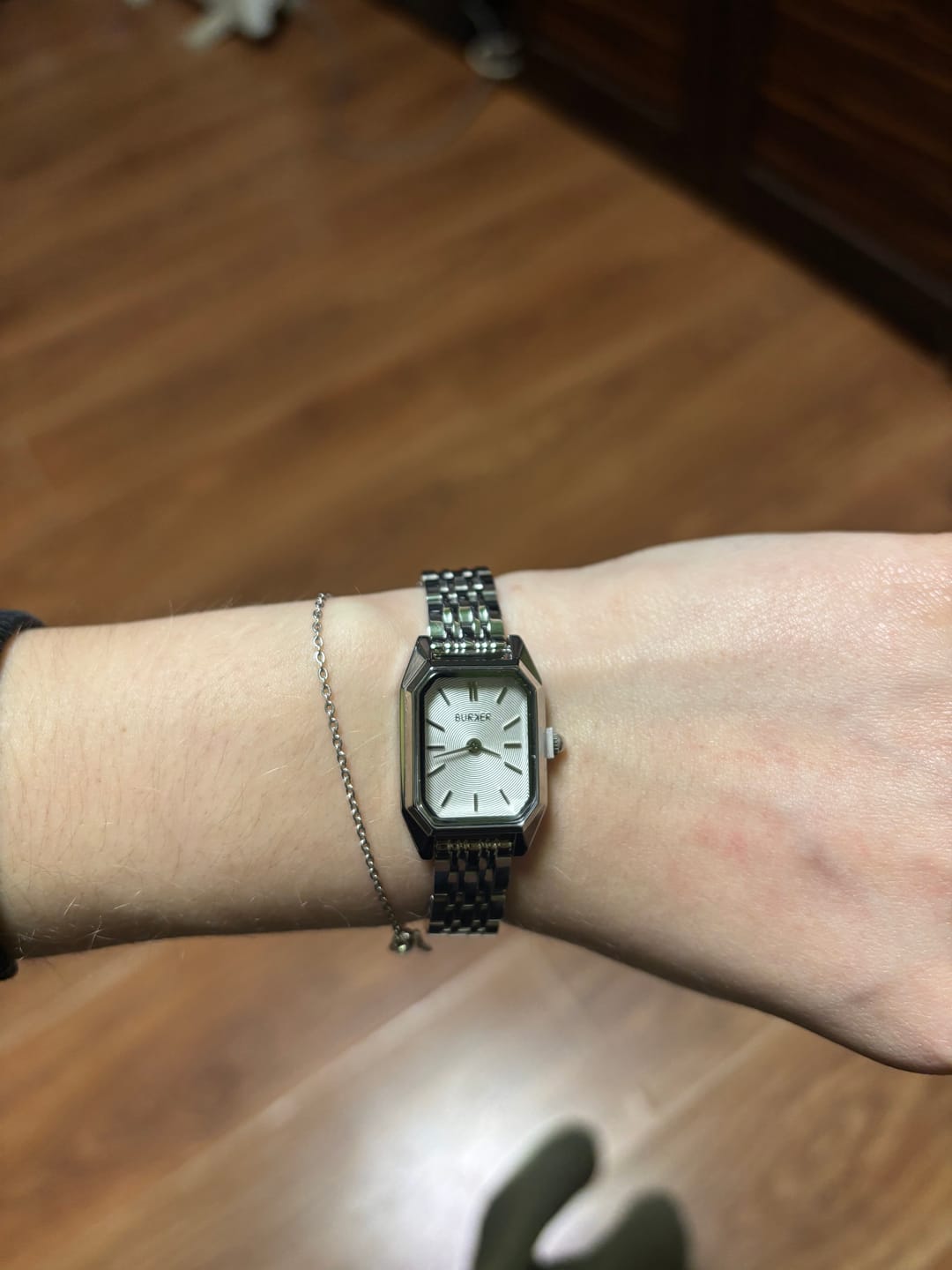 Customer photo review of Isabell Petite Silver