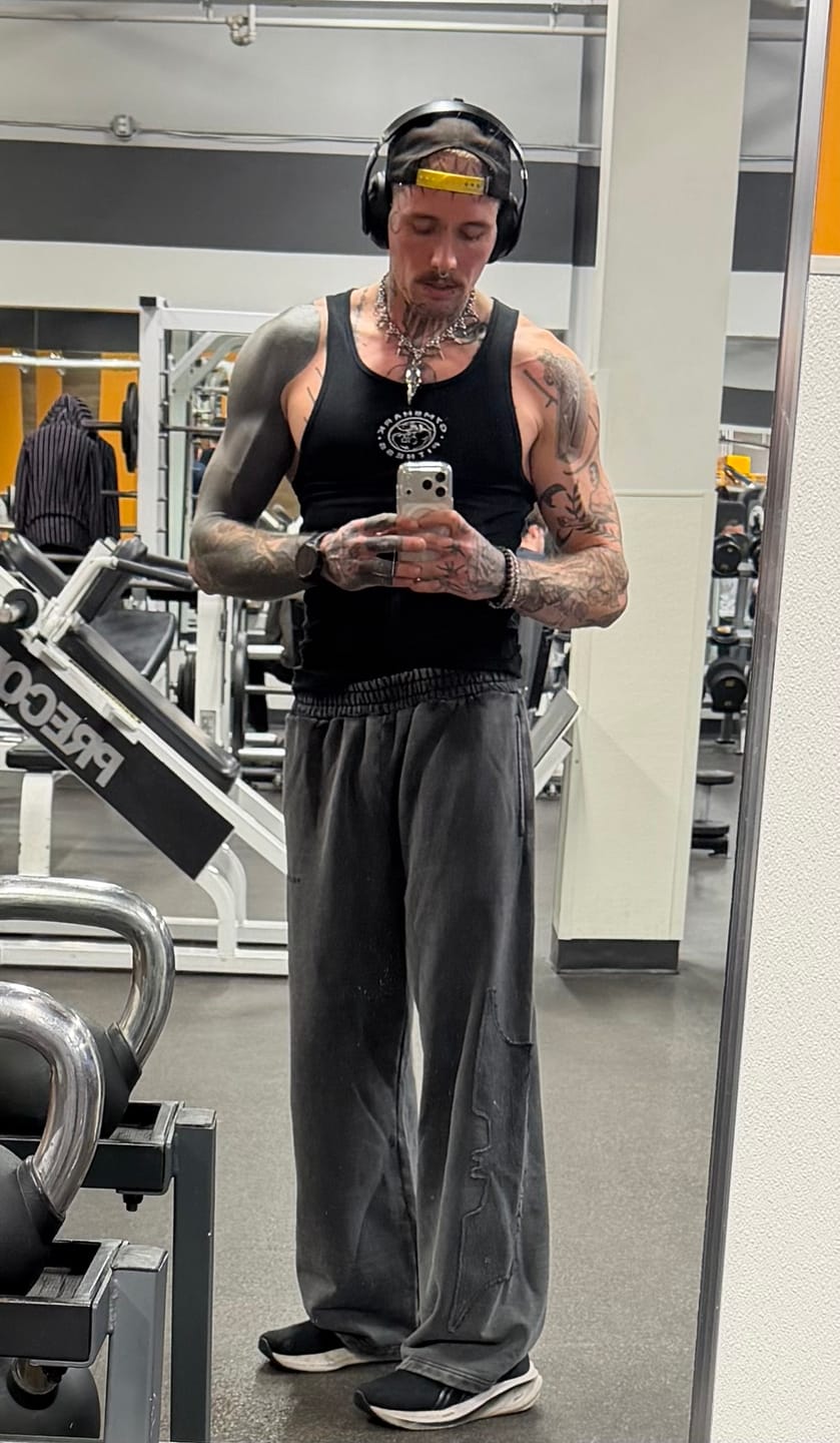 Customer photo review of 2099 - Batman Stealth Sweats