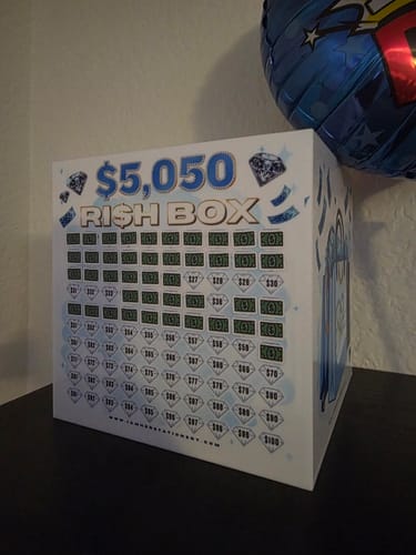 Customer photo review of ICY white| $5K Ri$h Box (6x6 covered edition)