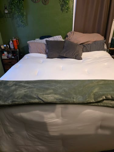 Customer photo review of MarshMellow Comforter
