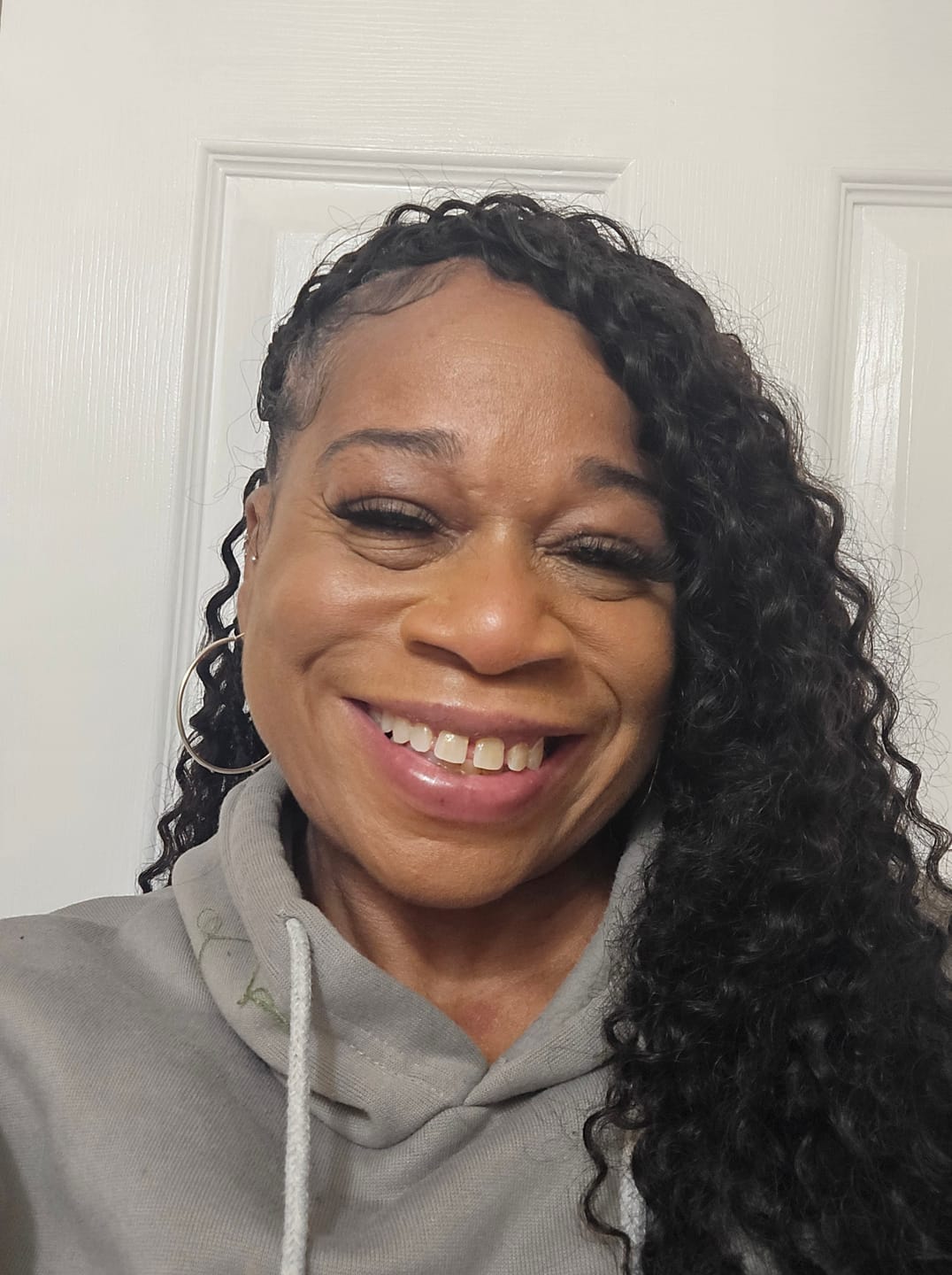 Customer photo review of Double Drawn Burmese Italy Curly Human Braiding Hair