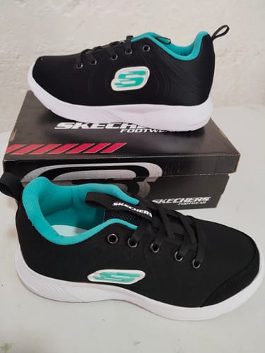 Customer photo review of Tenis Neo Grand Court Blanco Rosa Fiusha