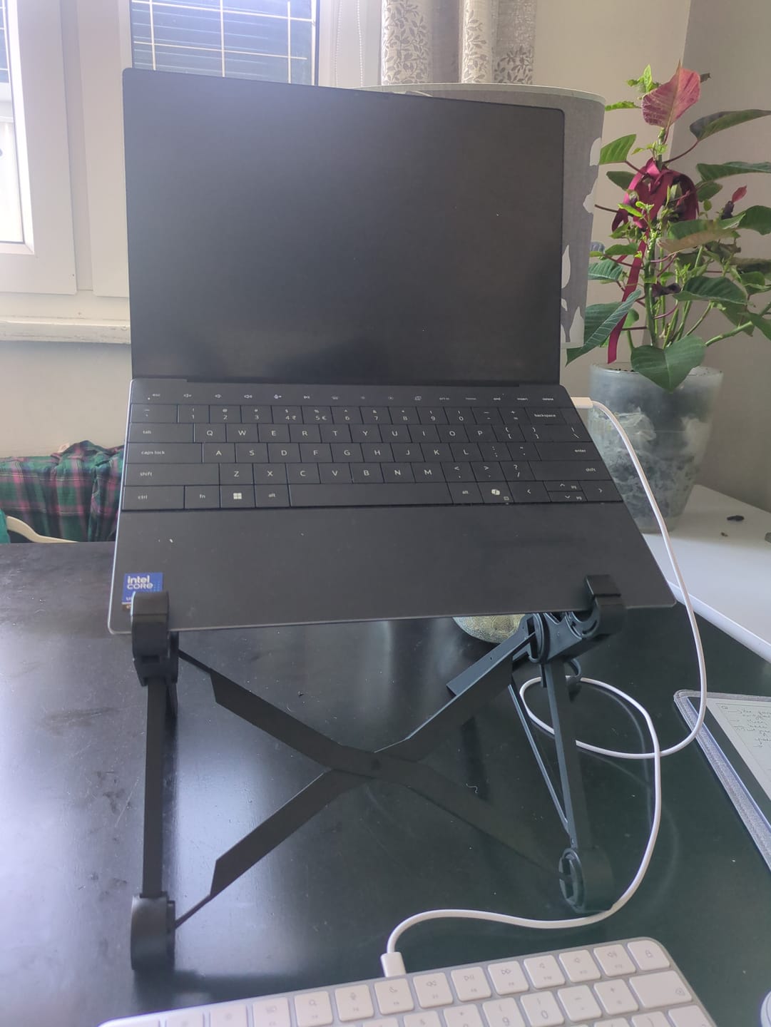 Customer photo review of Nexstand K2 Portable and Adjustable Laptop Stand