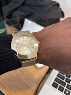 Customer photo review of Rondo Milanese Magnetic Gold Men's Watch