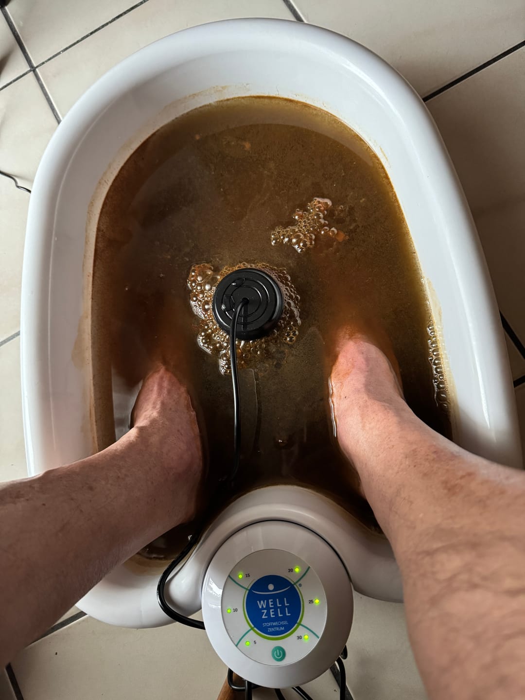Customer photo review of Original - Wellzell Fußbad - Fußbad -  Elektrolyse Fußbad