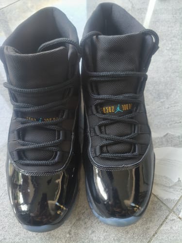 Customer photo review of Nike Air Jordan 11 Retro 'Gamma Blue' (2025)