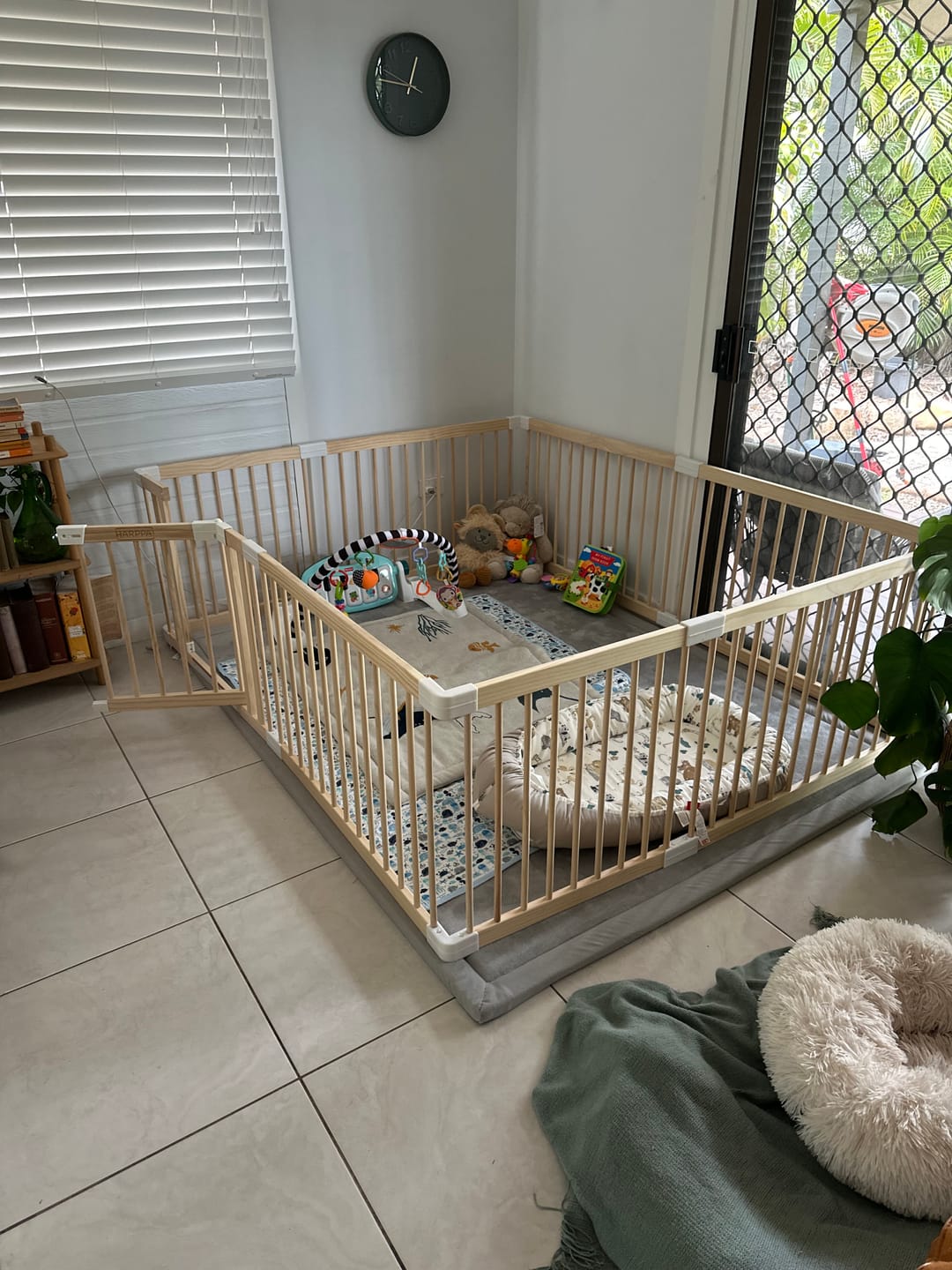 Customer photo review of HARPPA Grovi | Baby Gate Playpen & Fence for Babies and Toddlers