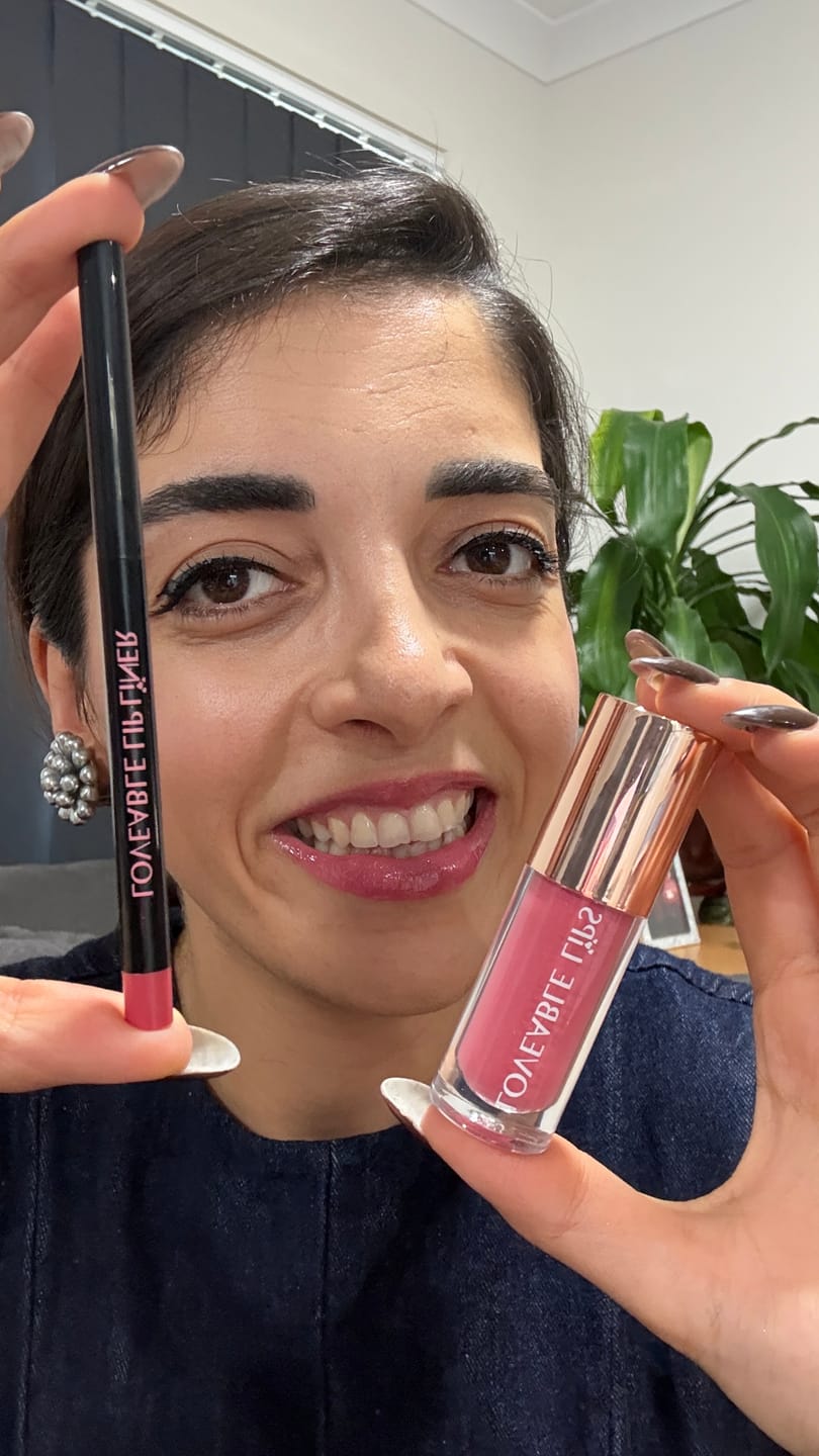 Customer photo review of Soft Silhouette Lip Liner