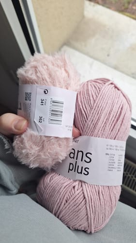Customer photo review of YarnArt Mink