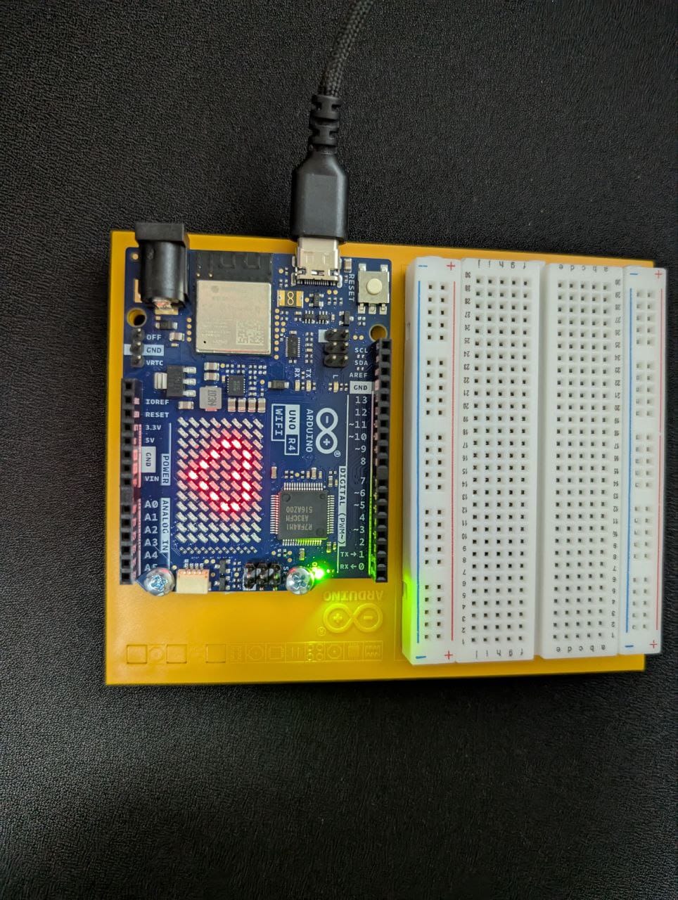 Customer photo review of Arduino Starter Kit R4