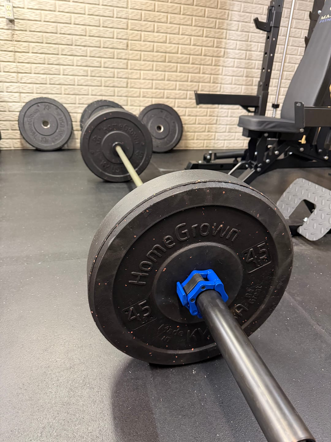 Customer photo review of URA-MAX COLORED Bumper Plate Sets