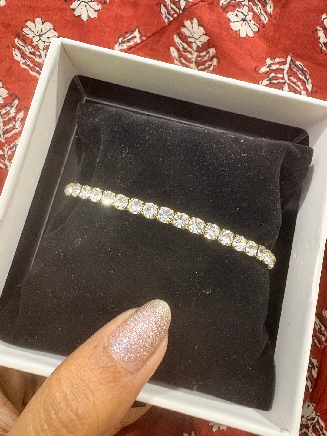 Customer photo review of Exquisite Gold Studded Bracelet