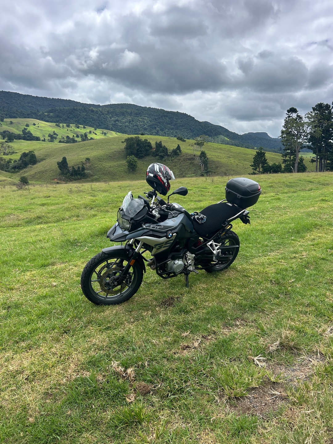 Wind Rider mesh seat cover installed on a BMW F 750 GS