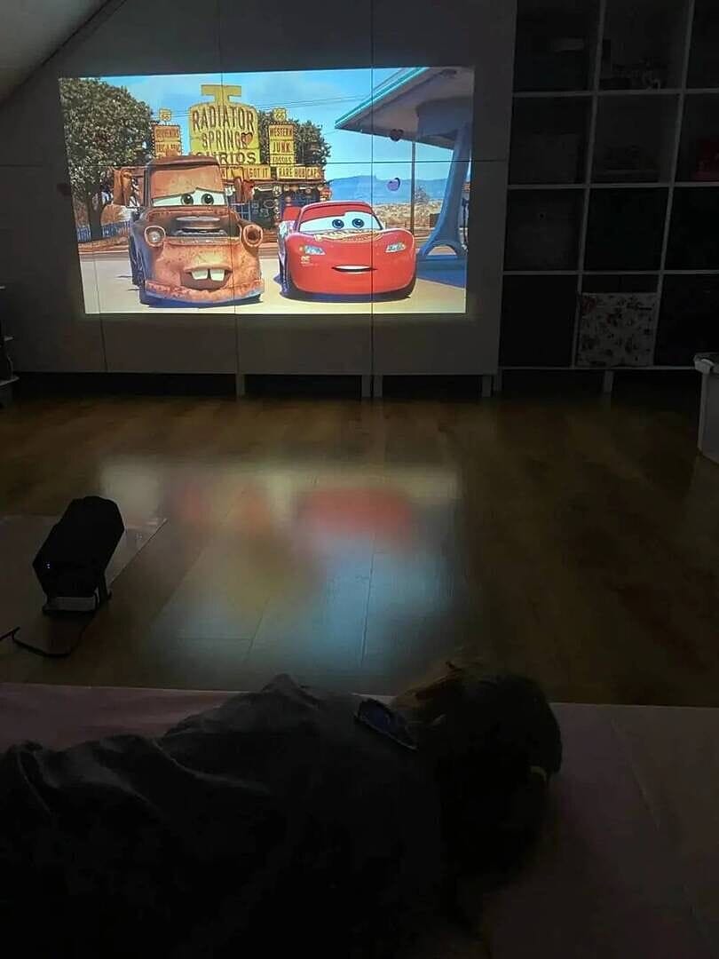 Customer photo review of Zoomly® Pro Max Smart Projector