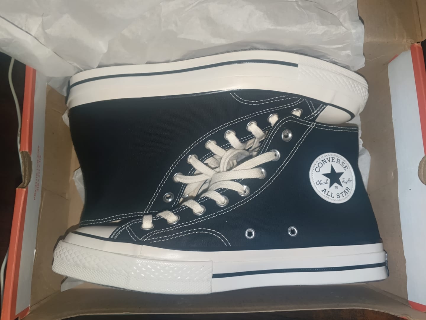 Customer photo review of Zapatillas Converse Chuck 70 Hi Negro Blanco