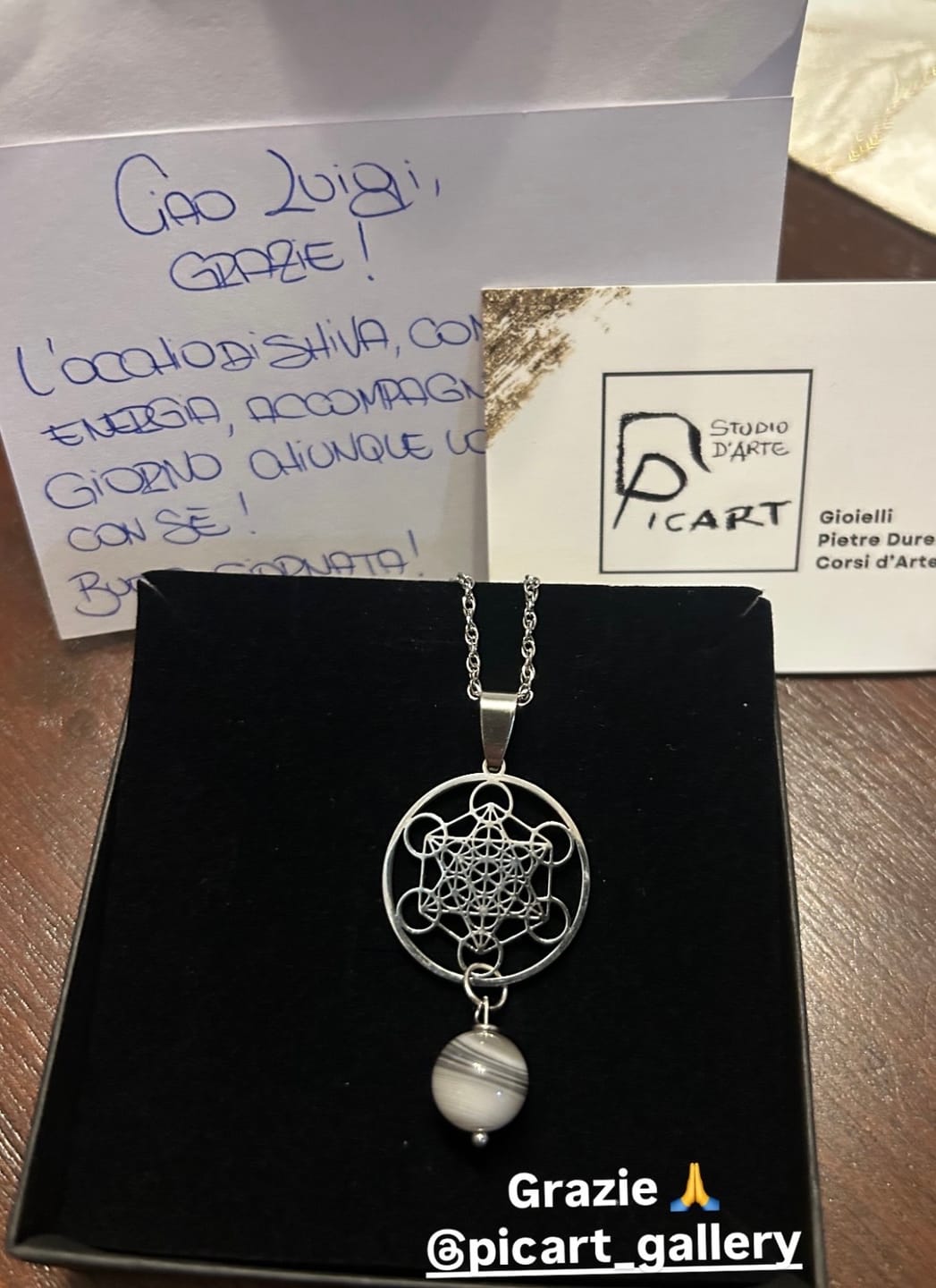 Customer photo review of Collana Occhio di Shiva e Cubo di Metatron