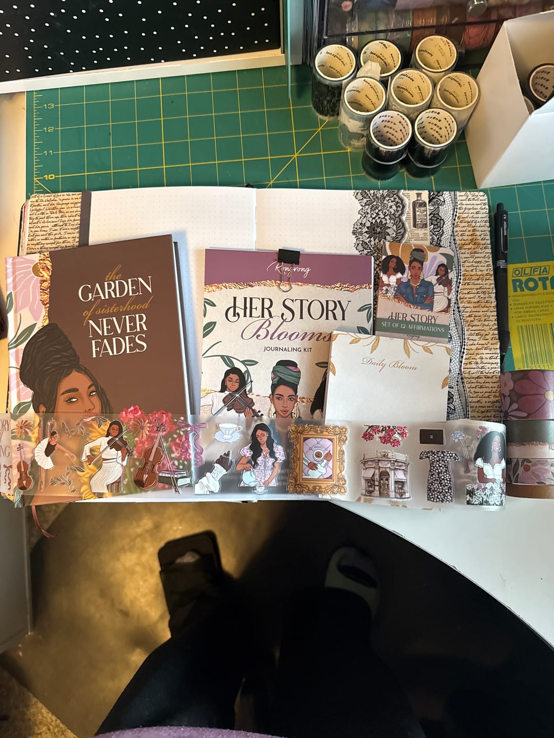 Customer photo review of Her Story Blooms Journal Box