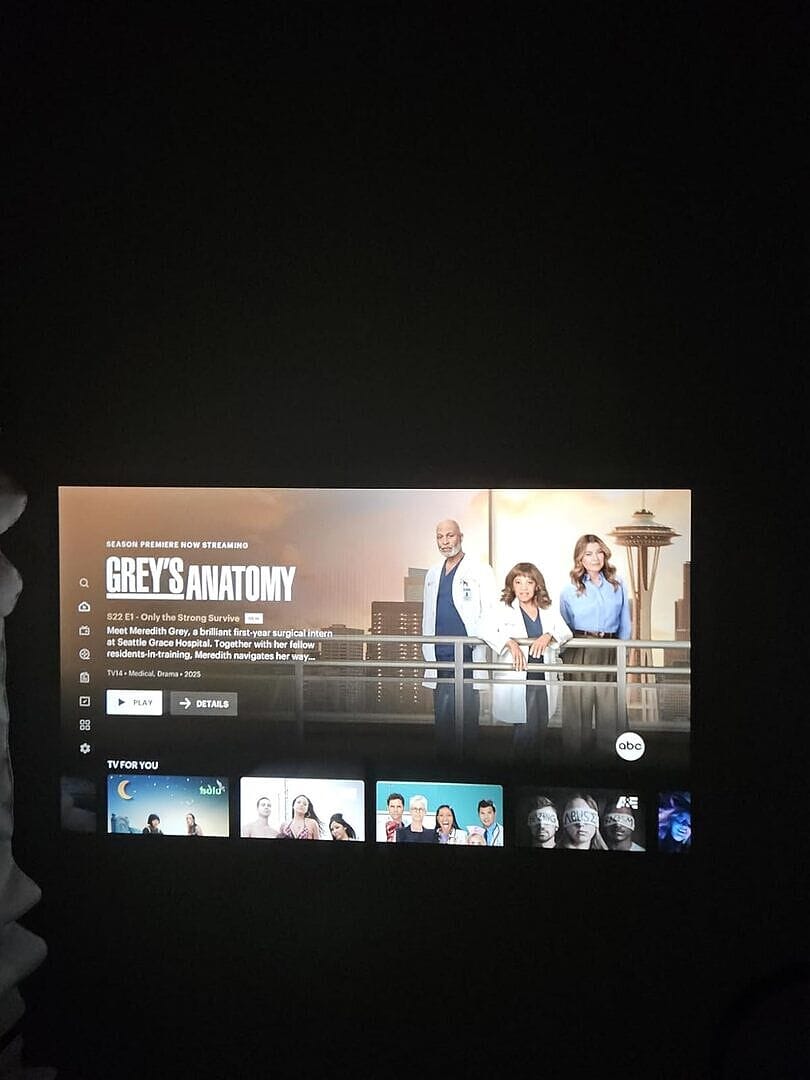 Customer photo review of Zoomly® Pro Max Smart Projector