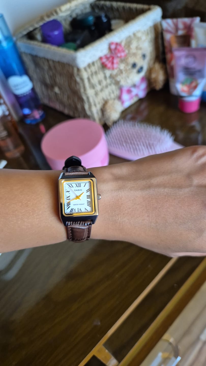 Customer photo review of Reloj Casio Tank Análogo LTP-V007L-7B2UDF Cuero Dial Blanco