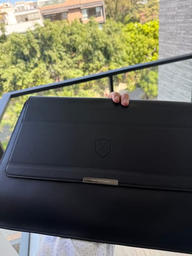 Customer photo review of Funda Notebook Smart Case