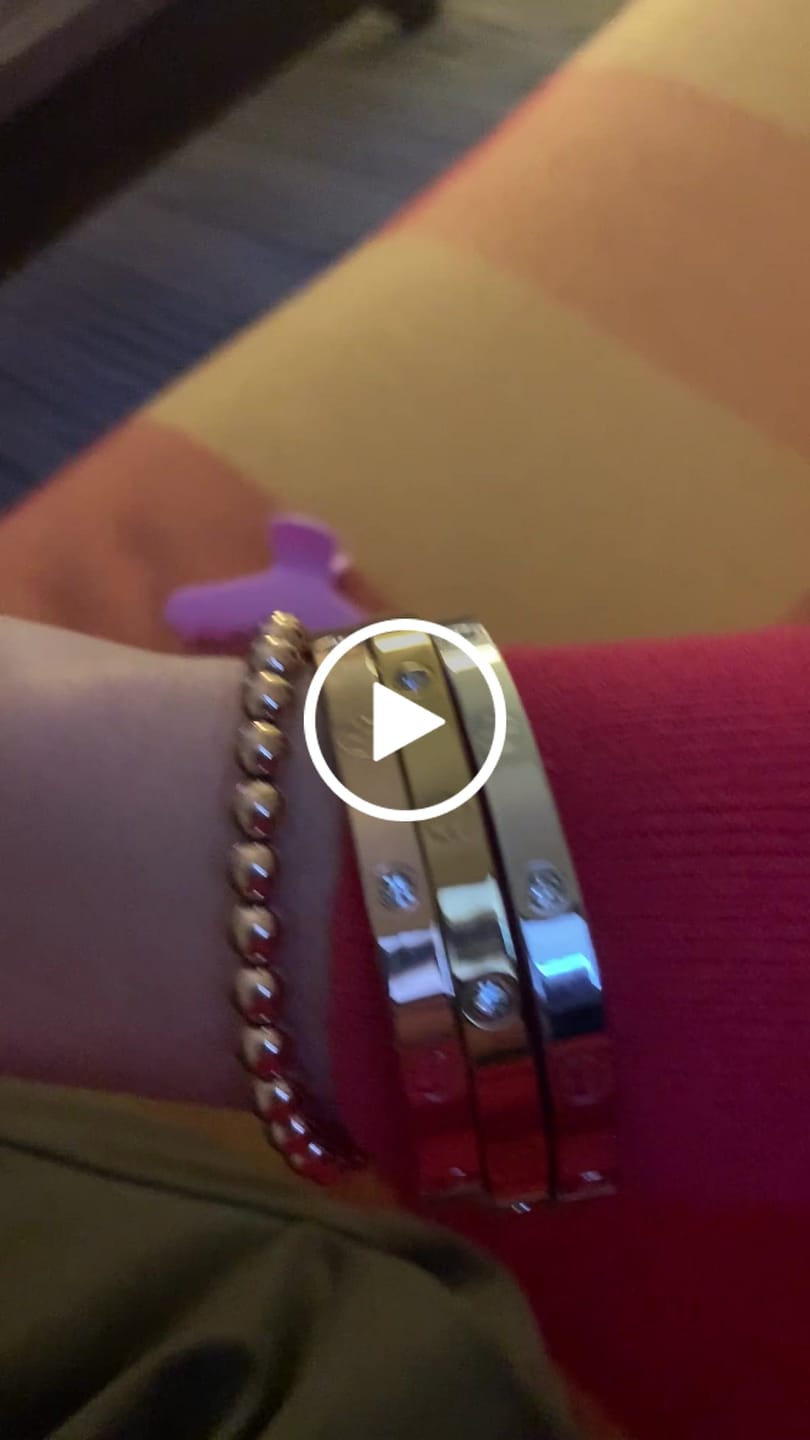 Customer video review of Bracciale Rigido con Zirconi – Oro Giallo, Oro Rosa o Oro Bianco