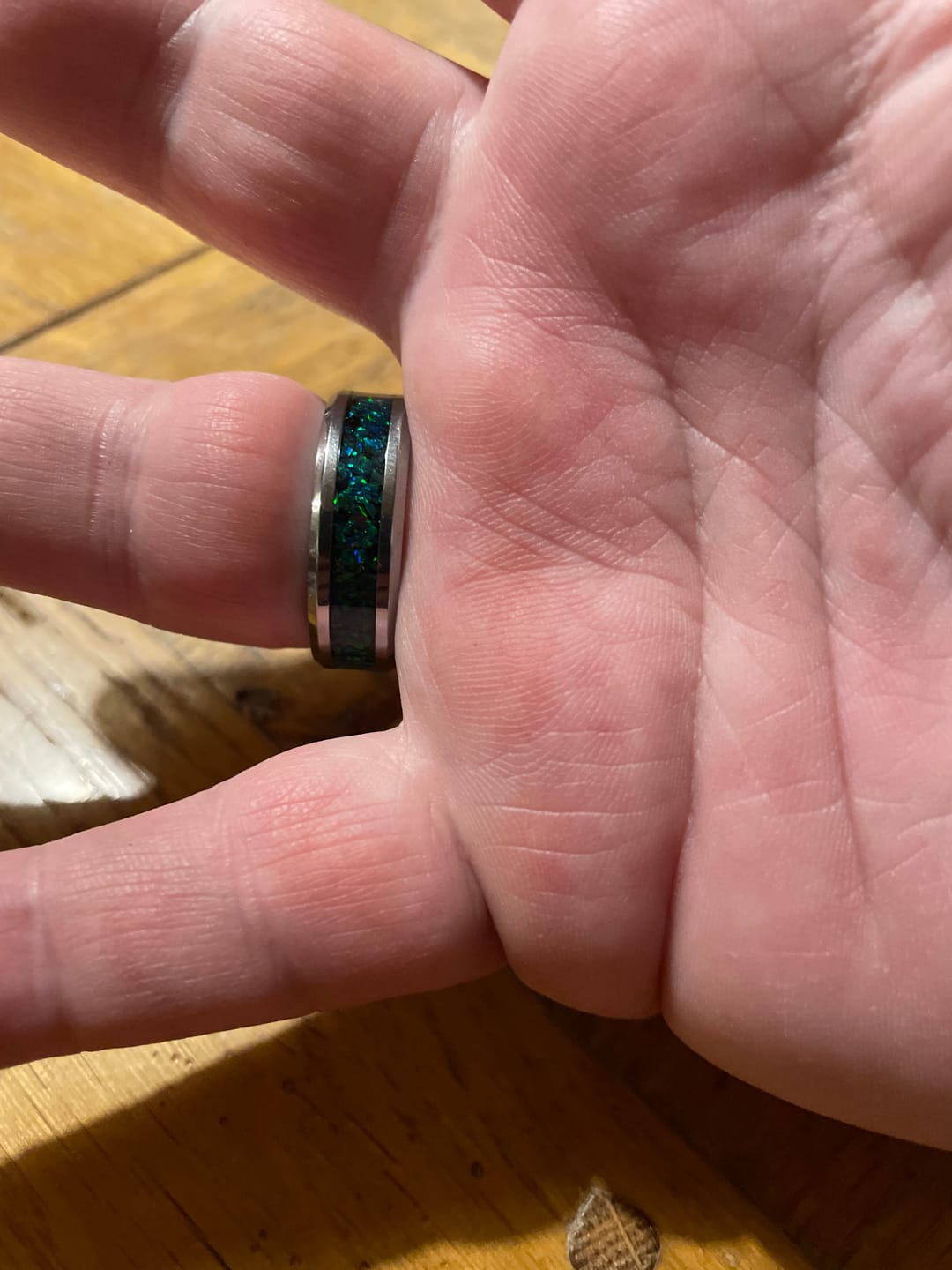Customer photo review of Bague "Éclat Verdoyant" - Tungstène