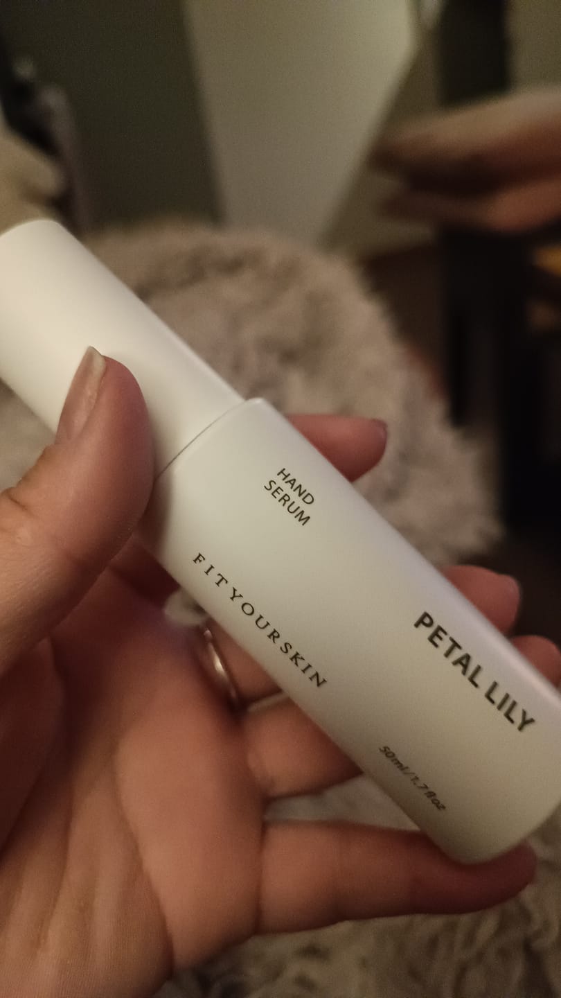 Customer photo review of Fit Your Skin Håndserum (50ml) Petal Lily