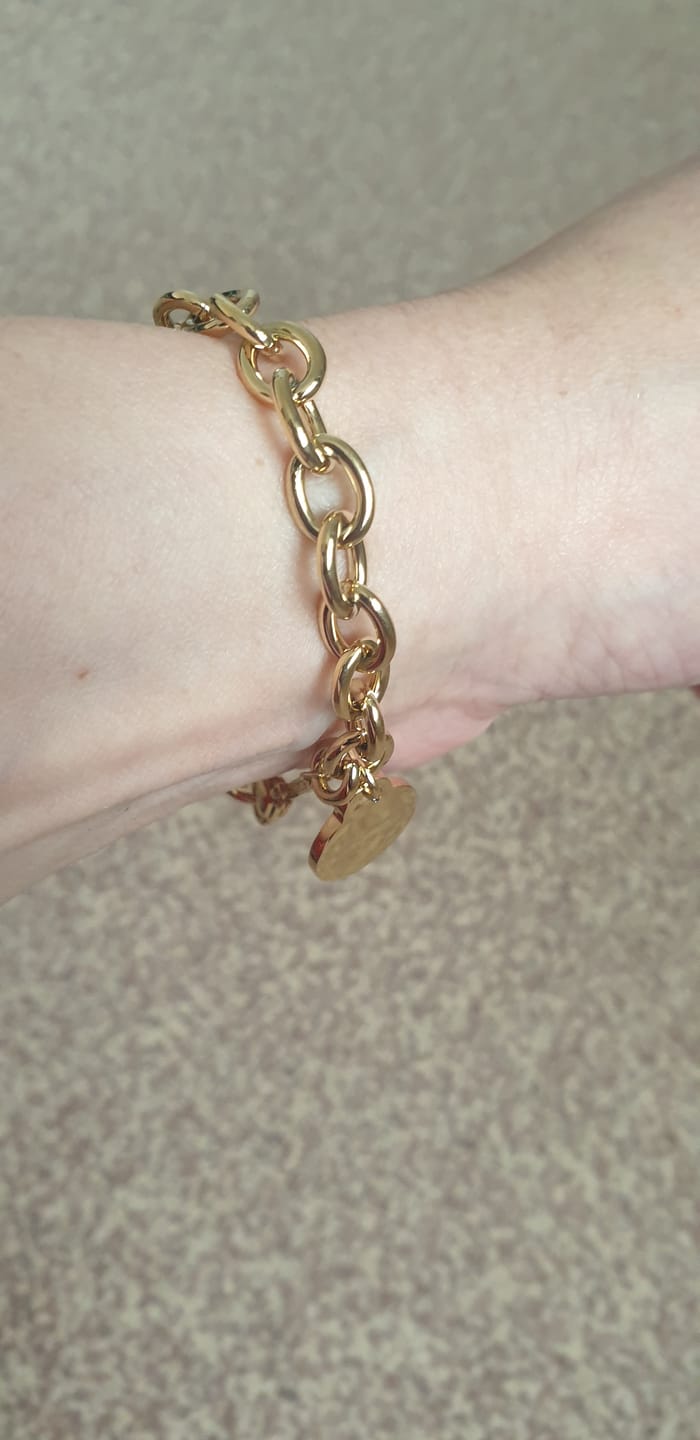 Customer photo review of Engravable Classic Chunky Disc Bracelet