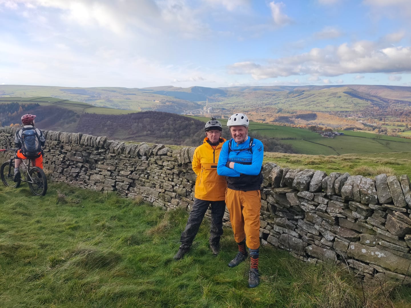 Customer photo review of Ripknot™ | Waterproof Anorak | Radiation Yella