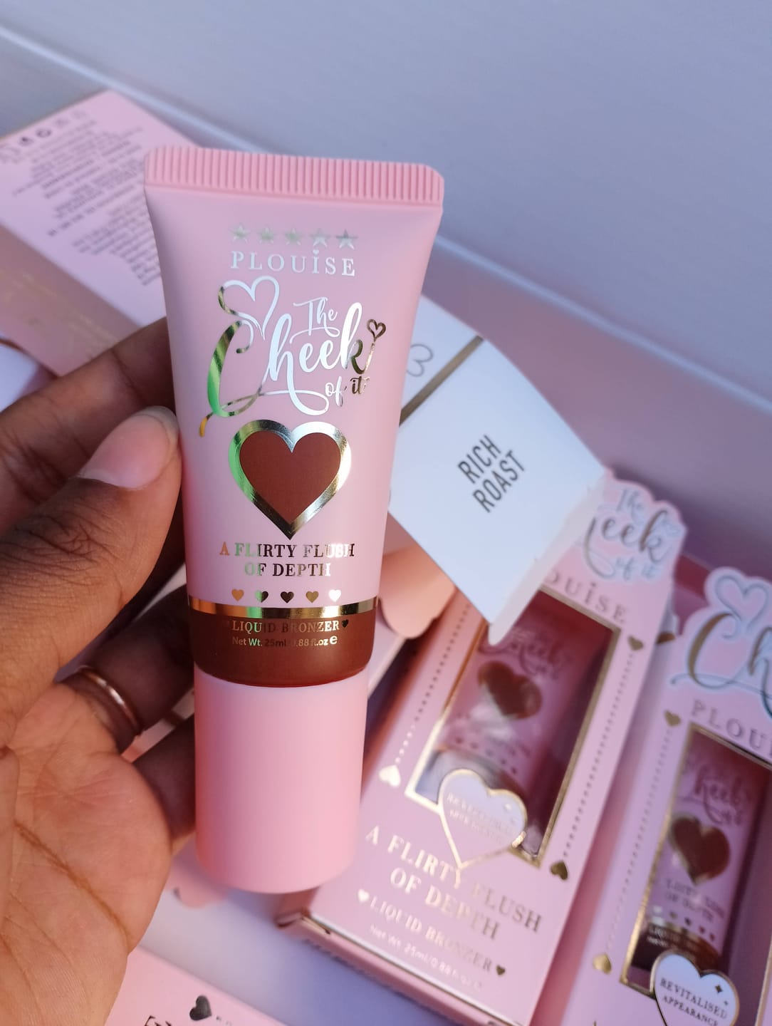 Customer photo review of Plouise The Cheek of it - Liquid Bronzer