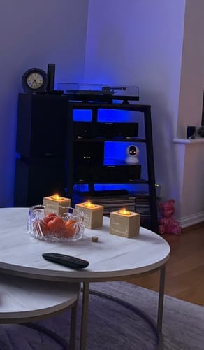 Customer photo review of Eiffel V2 AS07 LED Record Player Stand