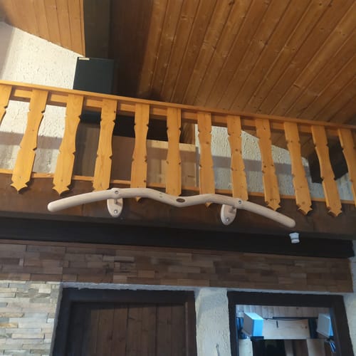 Customer photo review of Snake Pull-Up Bar - Klimmzugstange für die Montage an der Wand