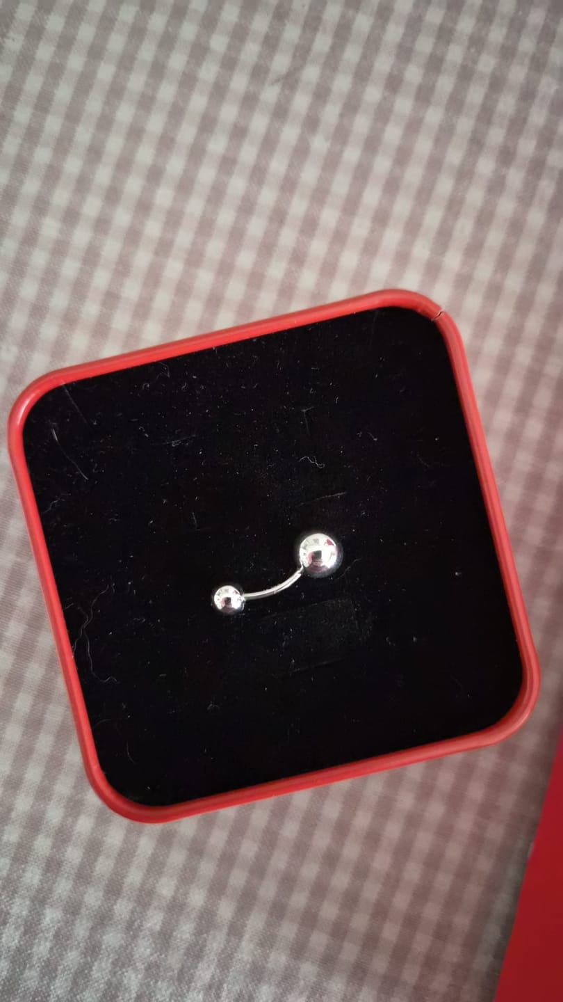 Customer photo review of Altın Toplu Göbek Piercing