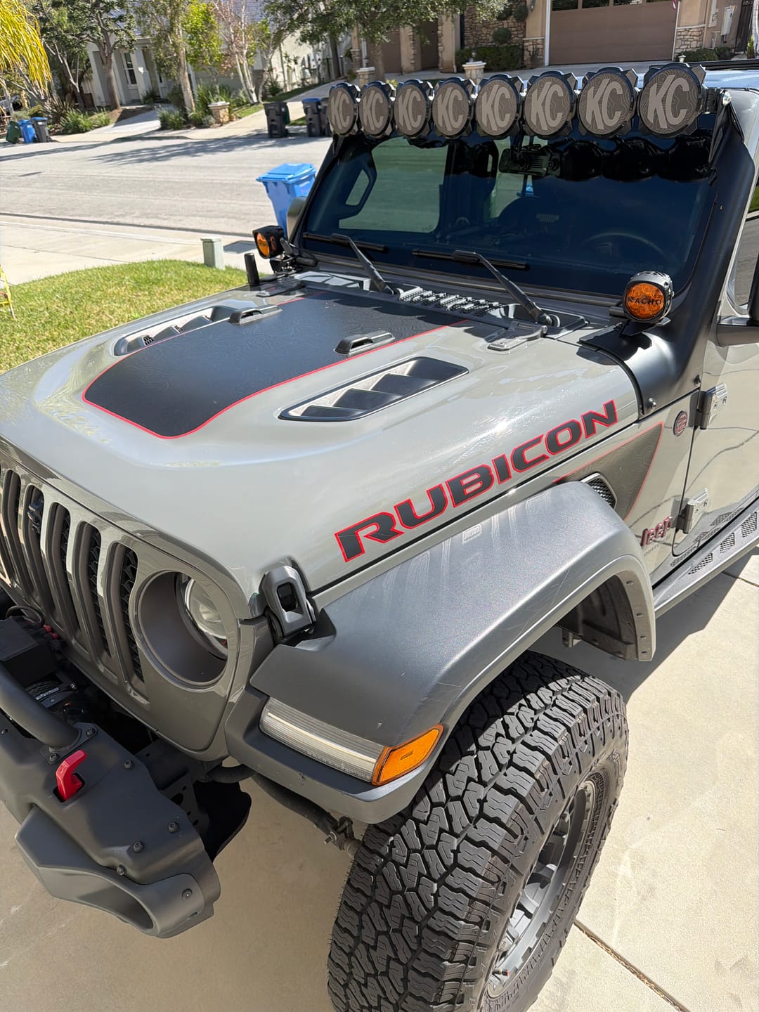 Customer photo review of Hood Graphic for RUBICON | Black Topo - fits Wrangler JL & Gladiator JT