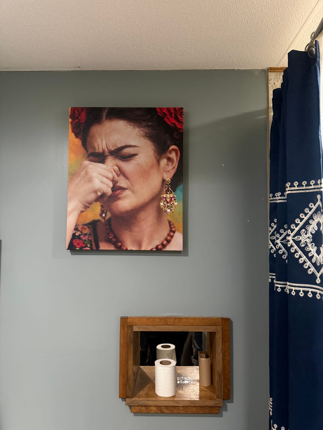 Customer photo review of La Artista Full Color Guacala Canvas Print 16" * 20"