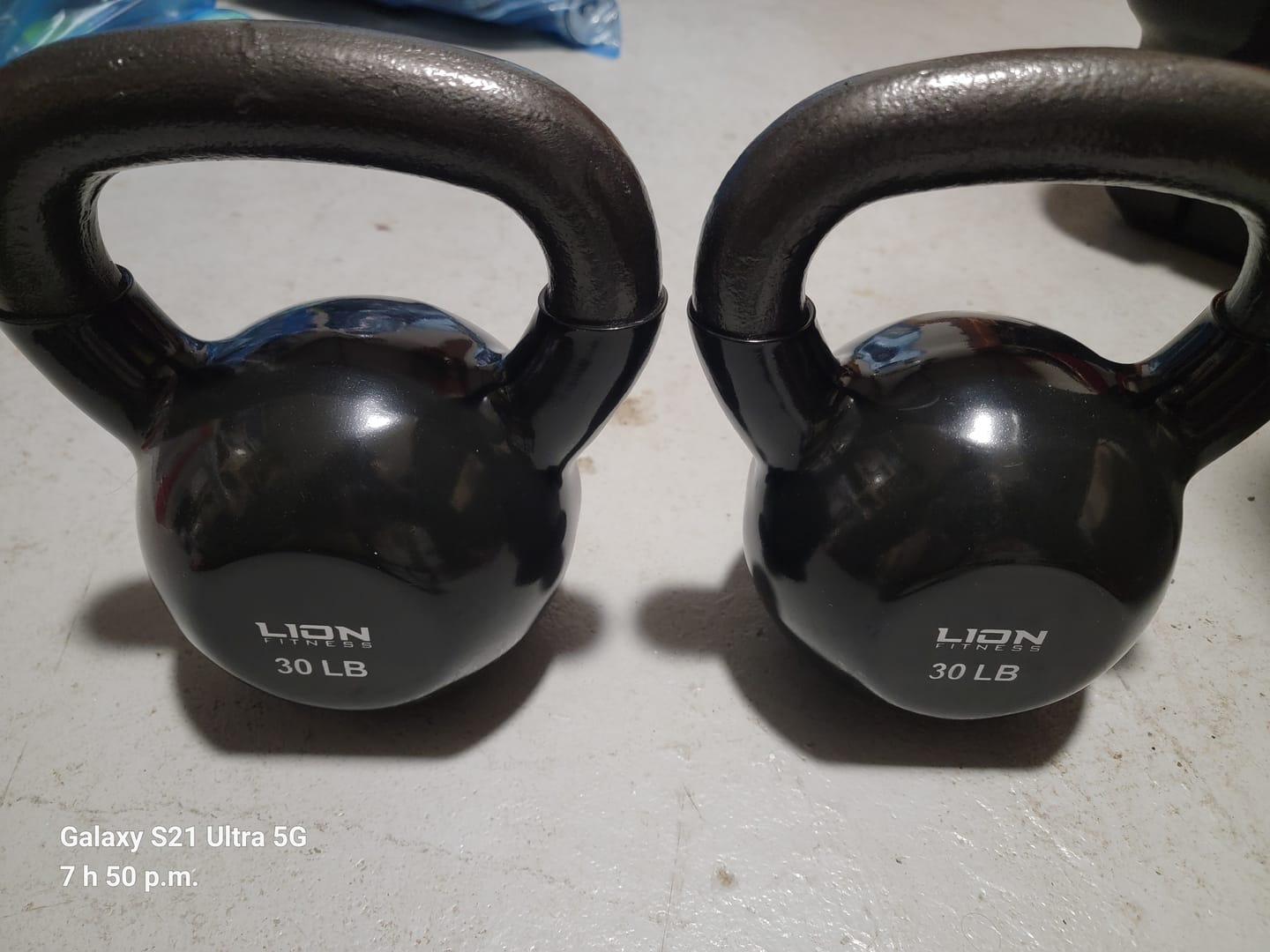 Customer photo review of Kettlebell en Vinyle Noir