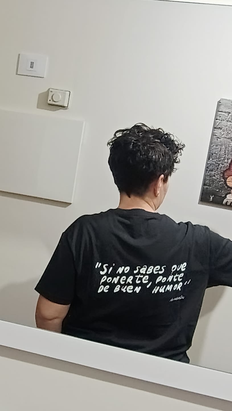 Customer photo review of Camiseta "Buen humor" Unisex