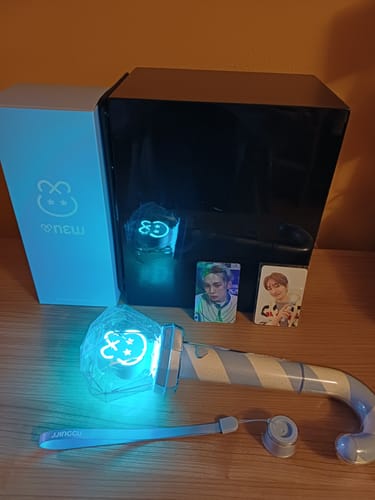 Customer photo review of ONEW OFFICIAL LIGHT STICK