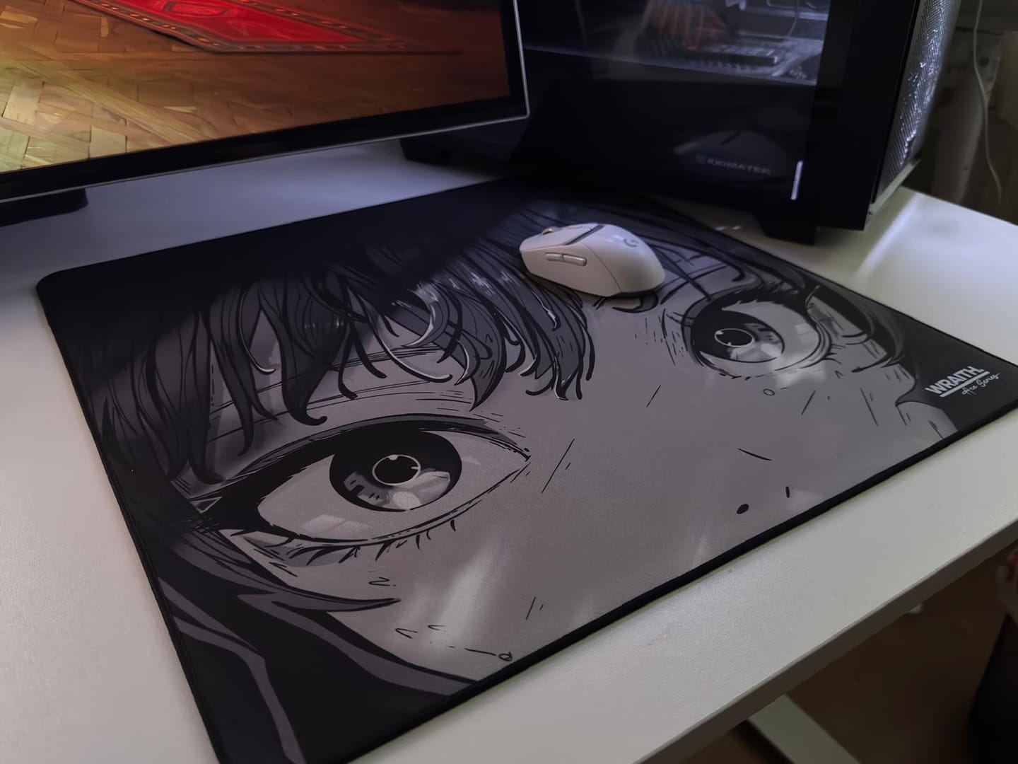 Customer photo review of Wraith Ace Series [Glimpse] Limited Edition Poron Mousepad