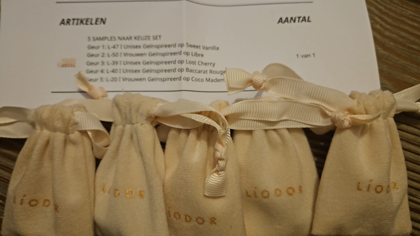 Customer photo review of 5 SAMPLES NAAR KEUZE SET