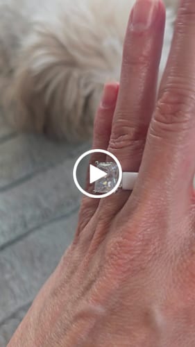 Customer video review of Silicone Ring – 10×8 mm Emerald Cut CZ | Patented Design - GlowStone Collection